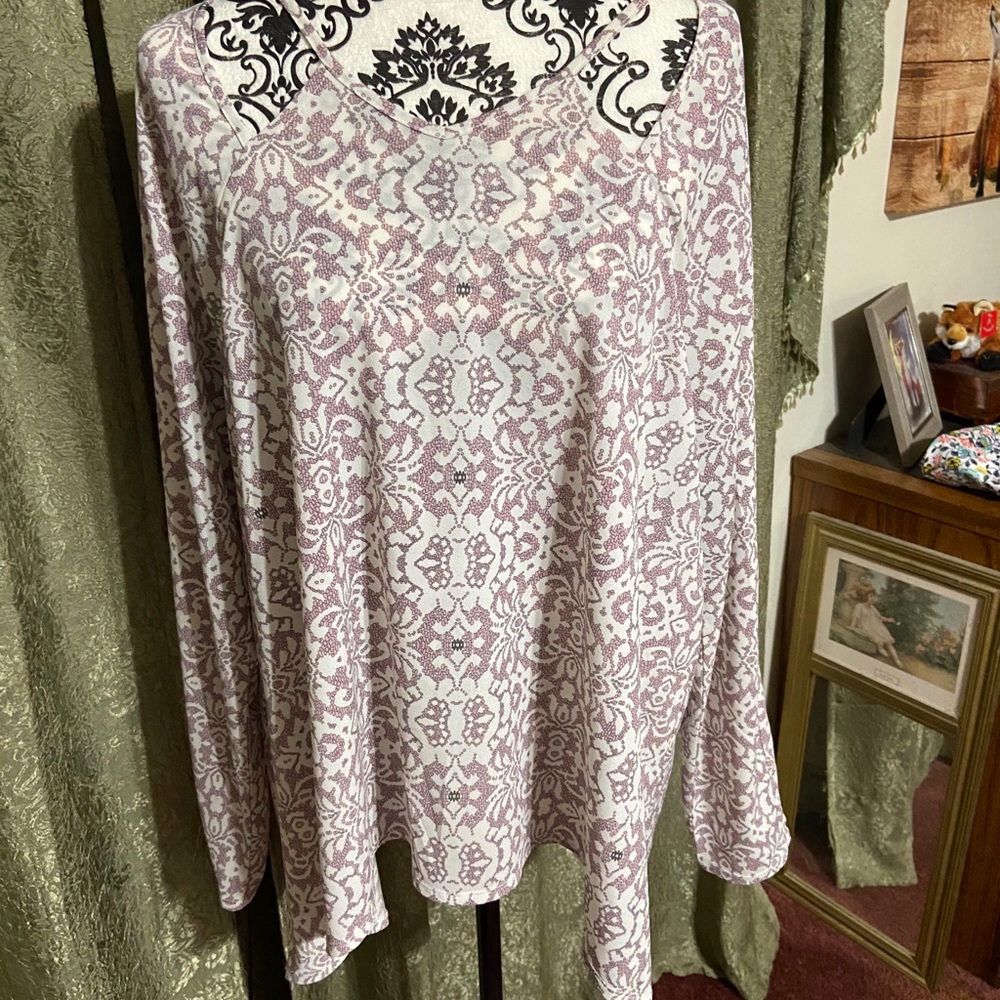 Cut out long sleeve blouse